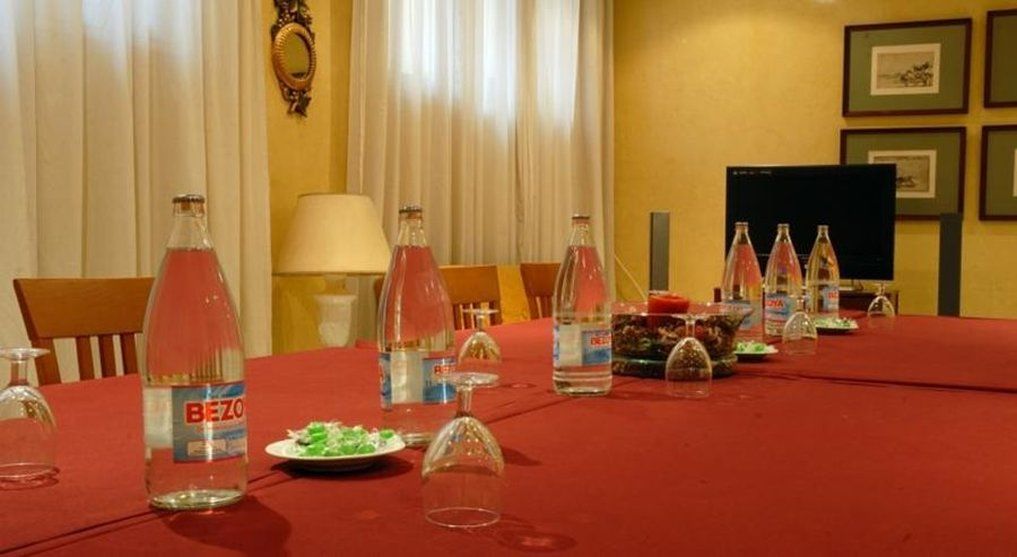 Reyes Catolicos Hotel Seville Business photo